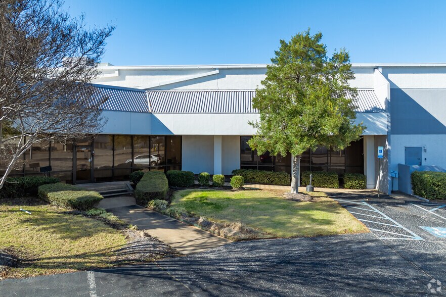 4403-4467 Delp St, Memphis, TN for lease - Building Photo - Image 3 of 4