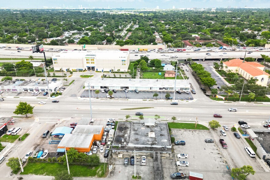 13242 NW 7th Ave, Miami, FL à vendre - Photo du bâtiment - Image 3 de 22