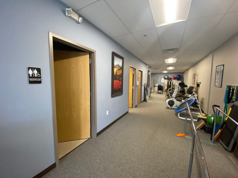 7200 Dan Hoey Rd, Dexter, MI à vendre - Photo intérieure - Image 3 de 7