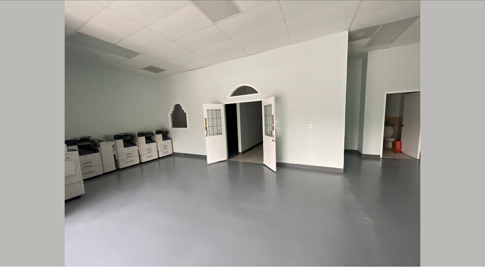 14502 Richmond Ave, Houston, TX à louer - Photo du bâtiment - Image 3 de 16