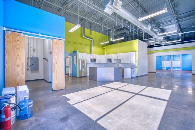 More details for 590 Burbank St, Broomfield, CO - Flex for Lease