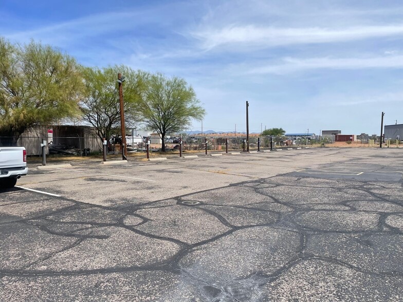 6657 E Little Michigan Rd, Sierra Vista, AZ for sale - Building Photo - Image 3 of 9
