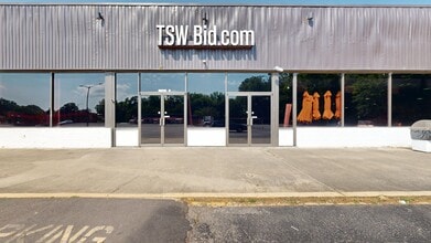 2091 J A Cochran Byp, Chester, SC for lease Interior Photo- Image 1 of 7