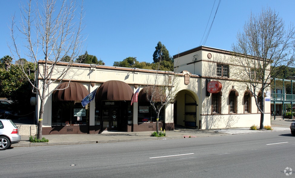 2138-2140 4th St, San Rafael, CA for lease - Building Photo - Image 2 of 3