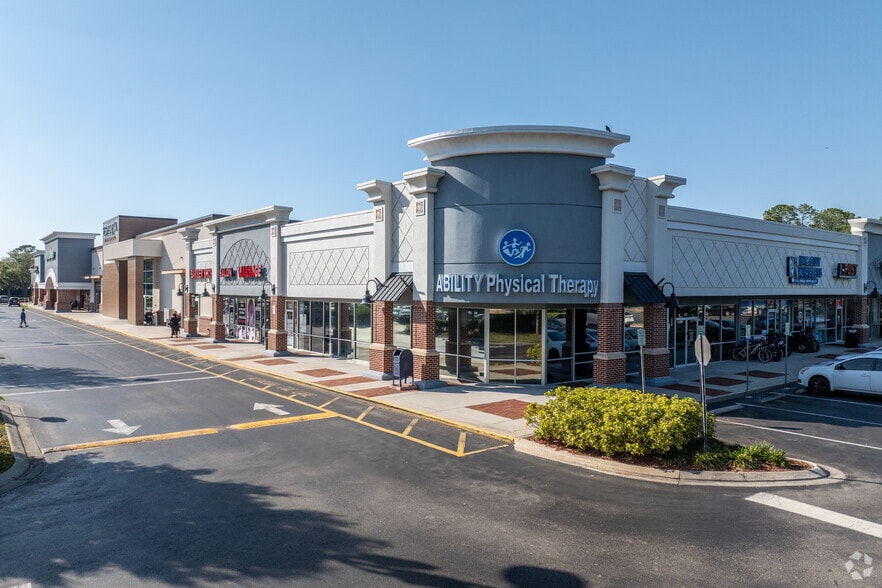 150-300 W Lake Mary Blvd, Sanford, FL for lease - Primary Photo - Image 3 of 5