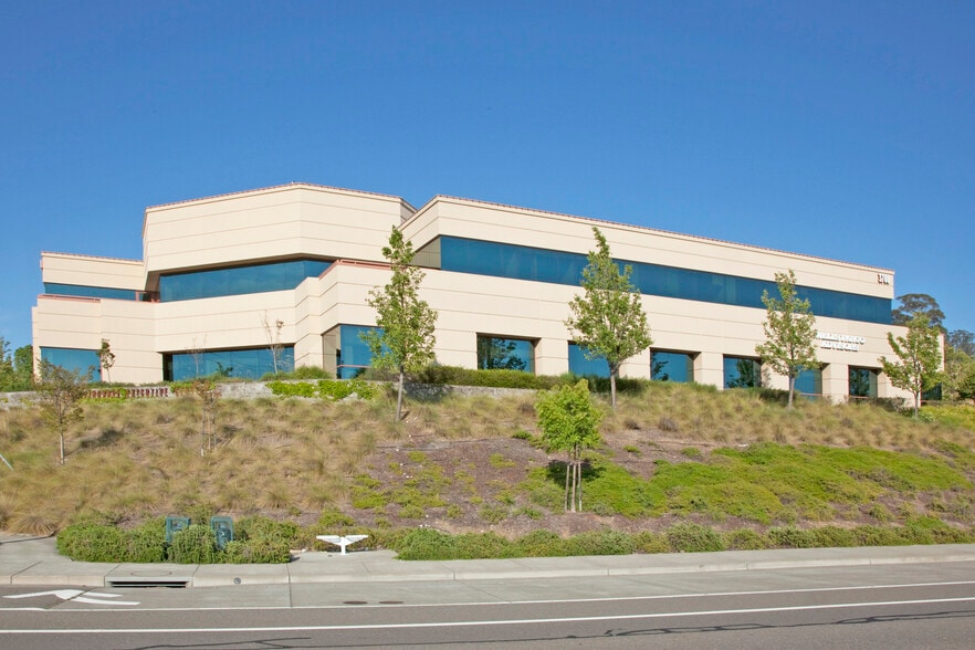3700 Old Redwood Hwy, Santa Rosa, CA for lease - Building Photo - Image 3 of 3