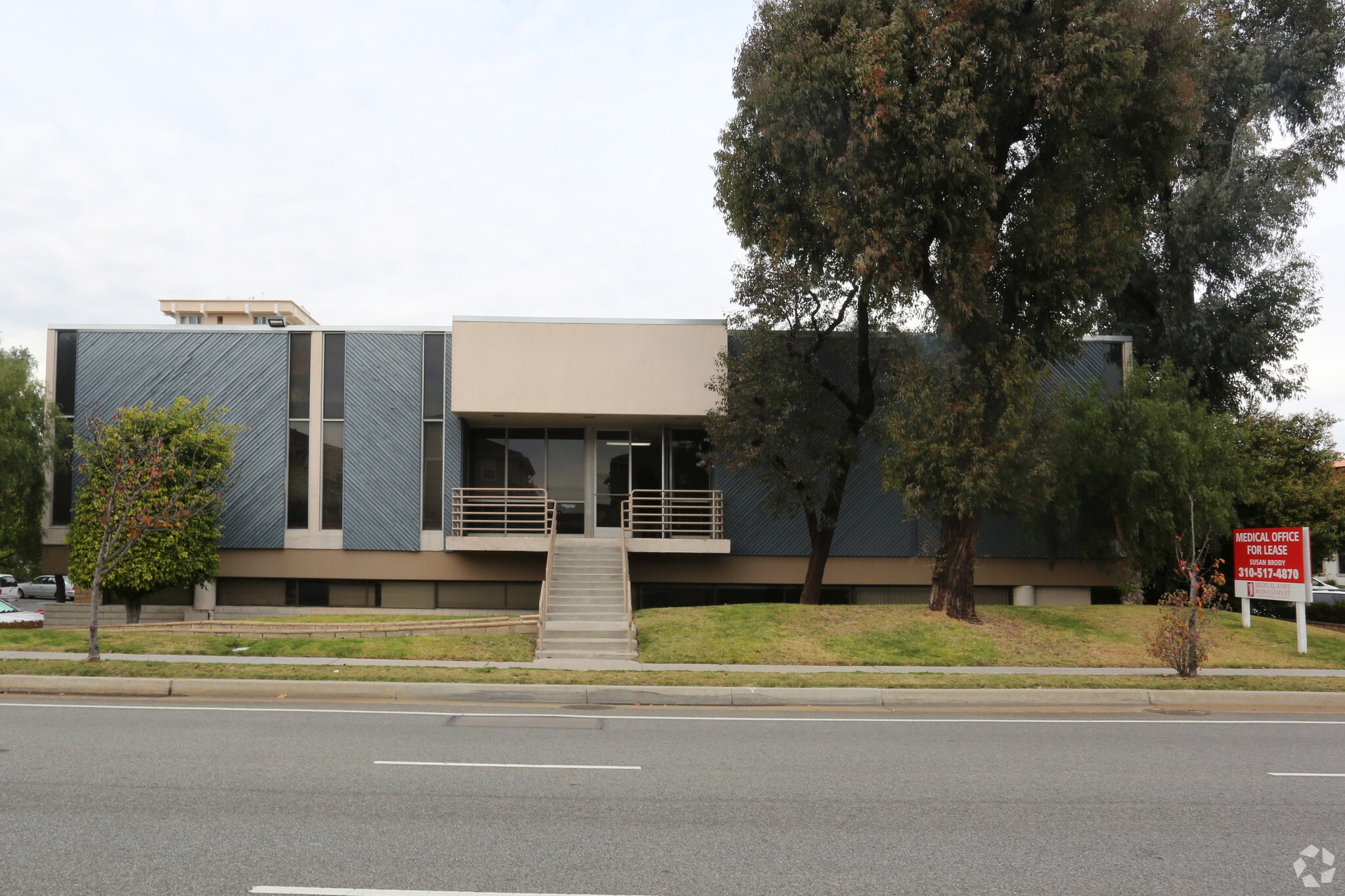3475 Torrance Blvd, Torrance, CA for lease Primary Photo- Image 1 of 11