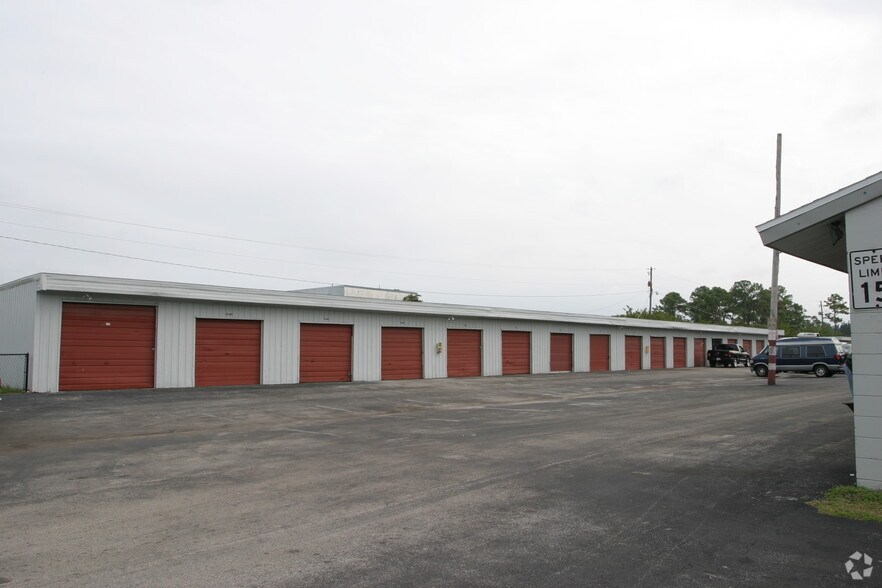 6963 W Nasa Blvd, Melbourne, FL à louer - Photo du bâtiment - Image 3 de 8