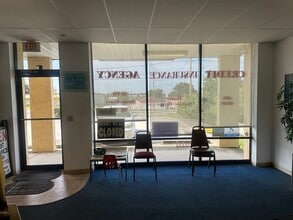 104 State Road 60 W, Lake Wales, FL for lease Interior Photo- Image 2 of 4