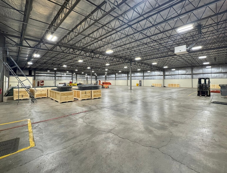 1901 Mayview Rd, Bridgeville, PA for lease - Interior Photo - Image 3 of 9