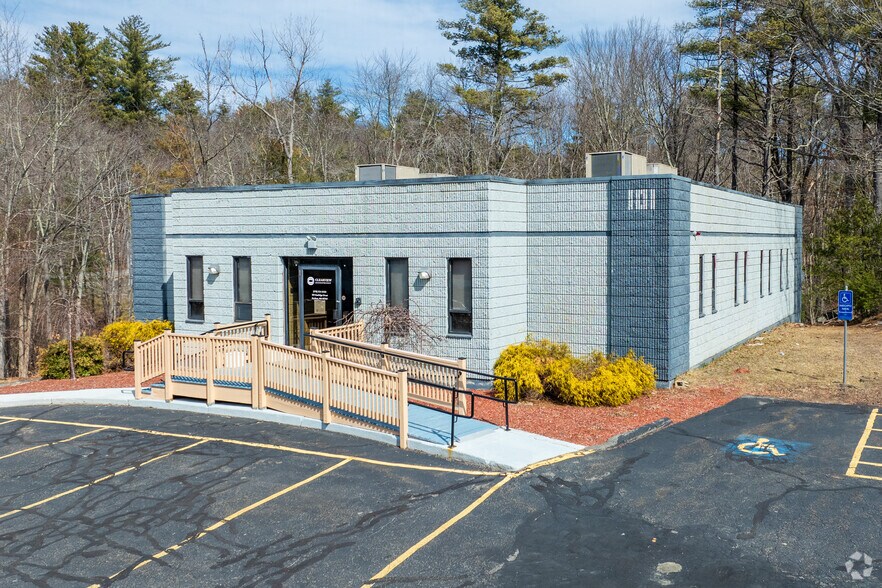101 Coolidge St, Hudson, MA à louer - Photo du bâtiment - Image 1 de 6
