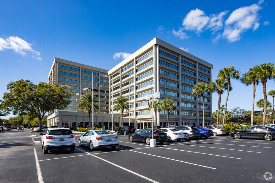 1410 N Westshore Blvd, Tampa, FL à louer - Photo du bâtiment - Image 3 de 6