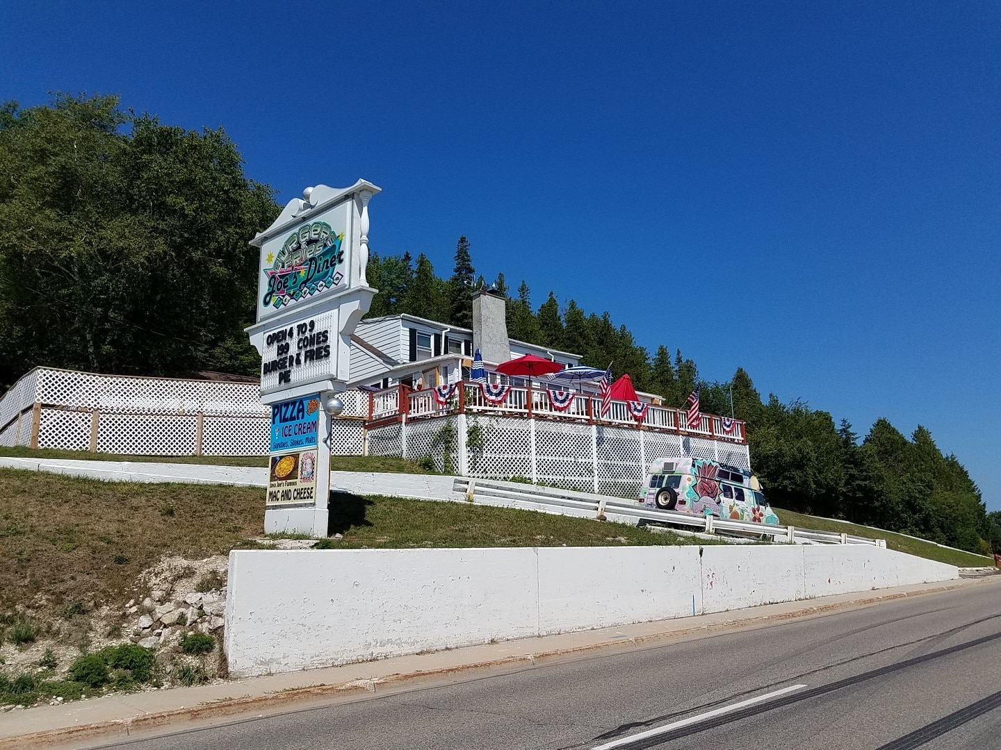 1040 N State St, Saint Ignace, MI for sale Building Photo- Image 1 of 34