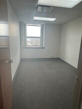 3100 E 45th St, Cleveland, OH à louer Photo intérieure- Image 2 de 3