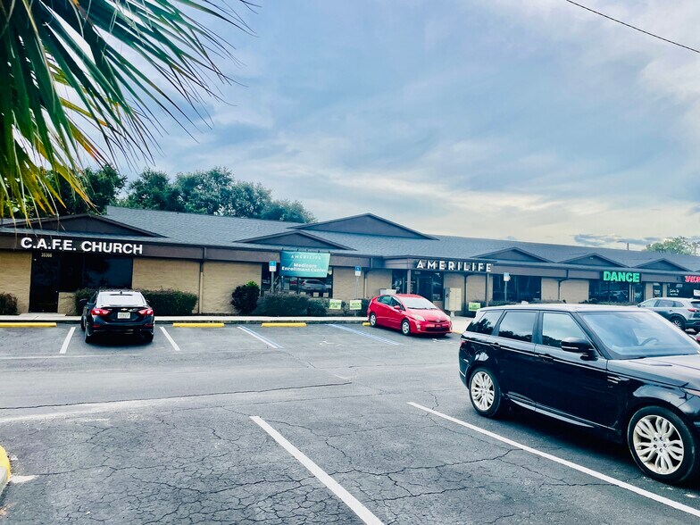 35354-35364 State Road 54, Zephyrhills, FL à louer - Photo du bâtiment - Image 2 de 26