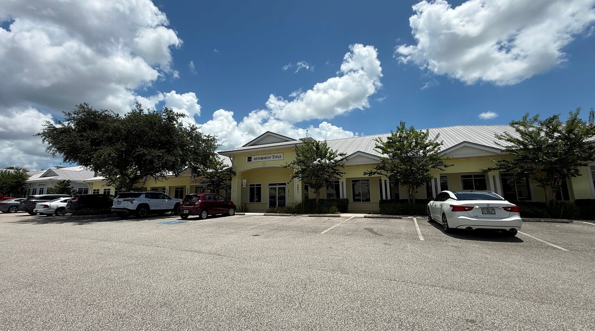 4641 Clyde Morris Blvd, Port Orange, FL à louer Photo du bâtiment- Image 1 de 9