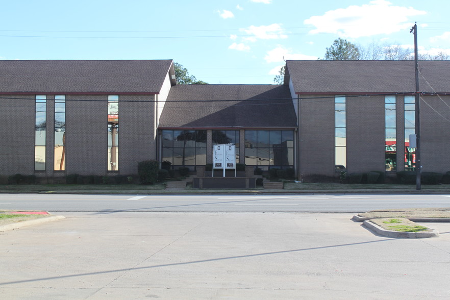 401 E Front St, Tyler, TX for lease - Primary Photo - Image 1 of 5