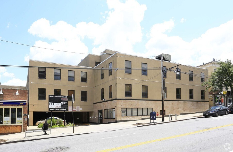 5676-5678 Riverdale Ave, Bronx, NY à louer - Photo du bâtiment - Image 1 de 22