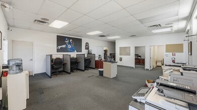 7285 Dean Martin Dr, Las Vegas, NV for lease Interior Photo- Image 1 of 6