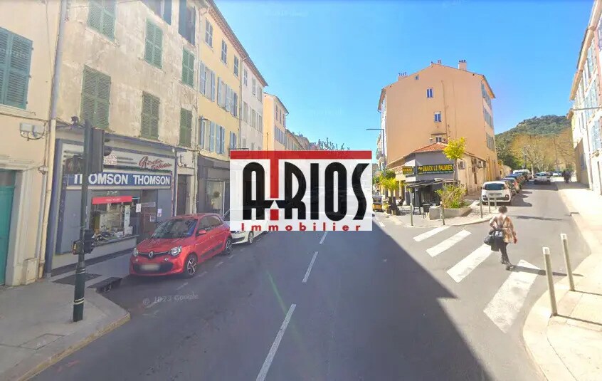 Retail in Hyères for lease Building Photo- Image 1 of 5