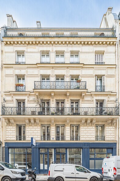 22 Avenue Victoria, Paris à louer - Photo du bâtiment - Image 3 de 7