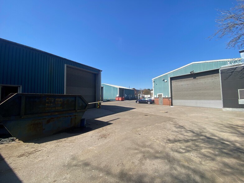 Armstrong Way, Yate à vendre - Photo du bâtiment - Image 1 de 6