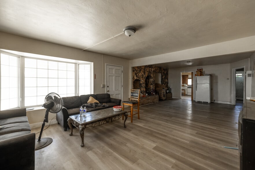 12796 S Harlan Rd, Lathrop, CA à vendre - Photo du bâtiment - Image 3 de 11