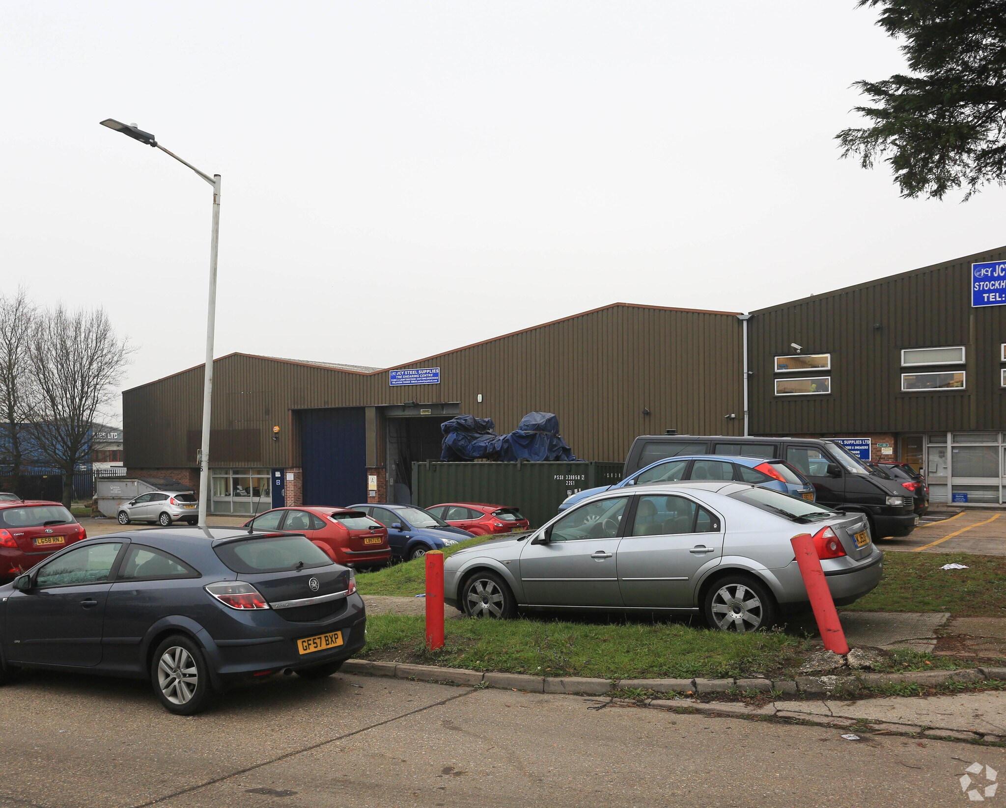 Hovefields Ave, Basildon à vendre Photo principale- Image 1 de 1