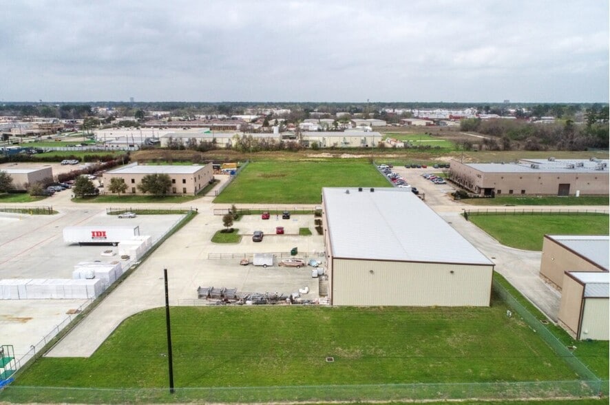 12236 Cutten Rd, Houston, TX for lease - Building Photo - Image 3 of 5
