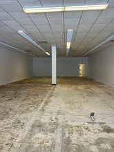 74-5586 Palani Rd, Kailua Kona, HI for lease Interior Photo- Image 2 of 4