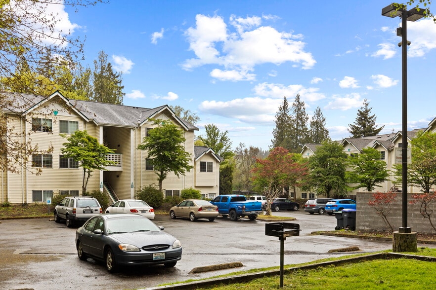 215 Turner Ave, Shelton, WA for sale - Primary Photo - Image 1 of 21