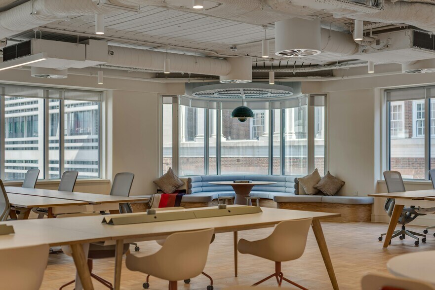 10 Dominion St, Londres à louer - Photo du bâtiment - Image 2 de 9