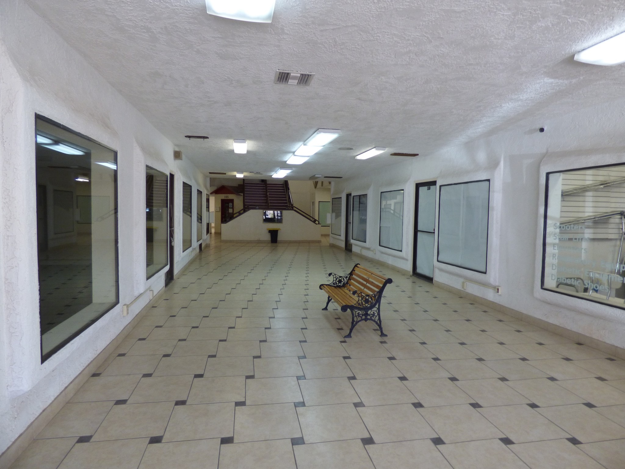 510 W Main St, El Centro, CA for sale Interior Photo- Image 1 of 5