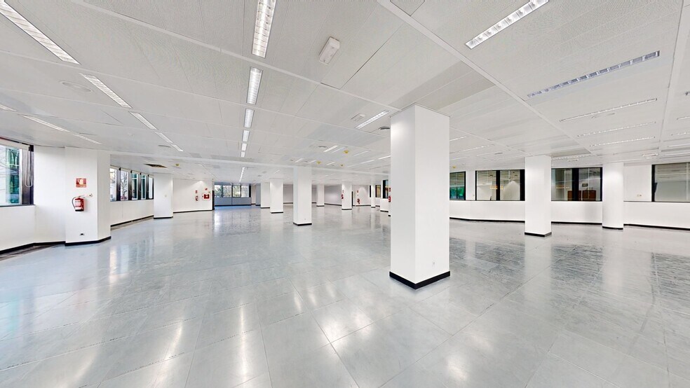 Avenida del Partenón, 16-18, Madrid, Madrid à louer - Numérisation 3D de Matterport - Image 3 de 27