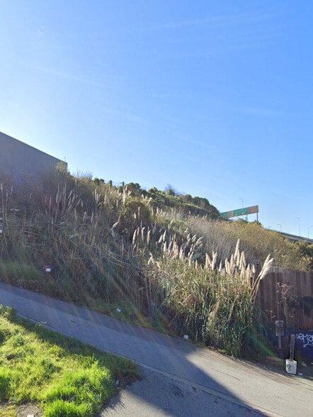 2245-2247 Shafter Ave, San Francisco, CA for sale - Building Photo - Image 2 of 2