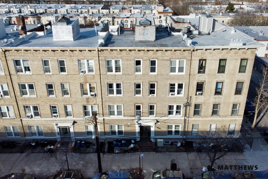 6147 Woodbine St, Ridgewood, NY for sale - Building Photo - Image 1 of 6