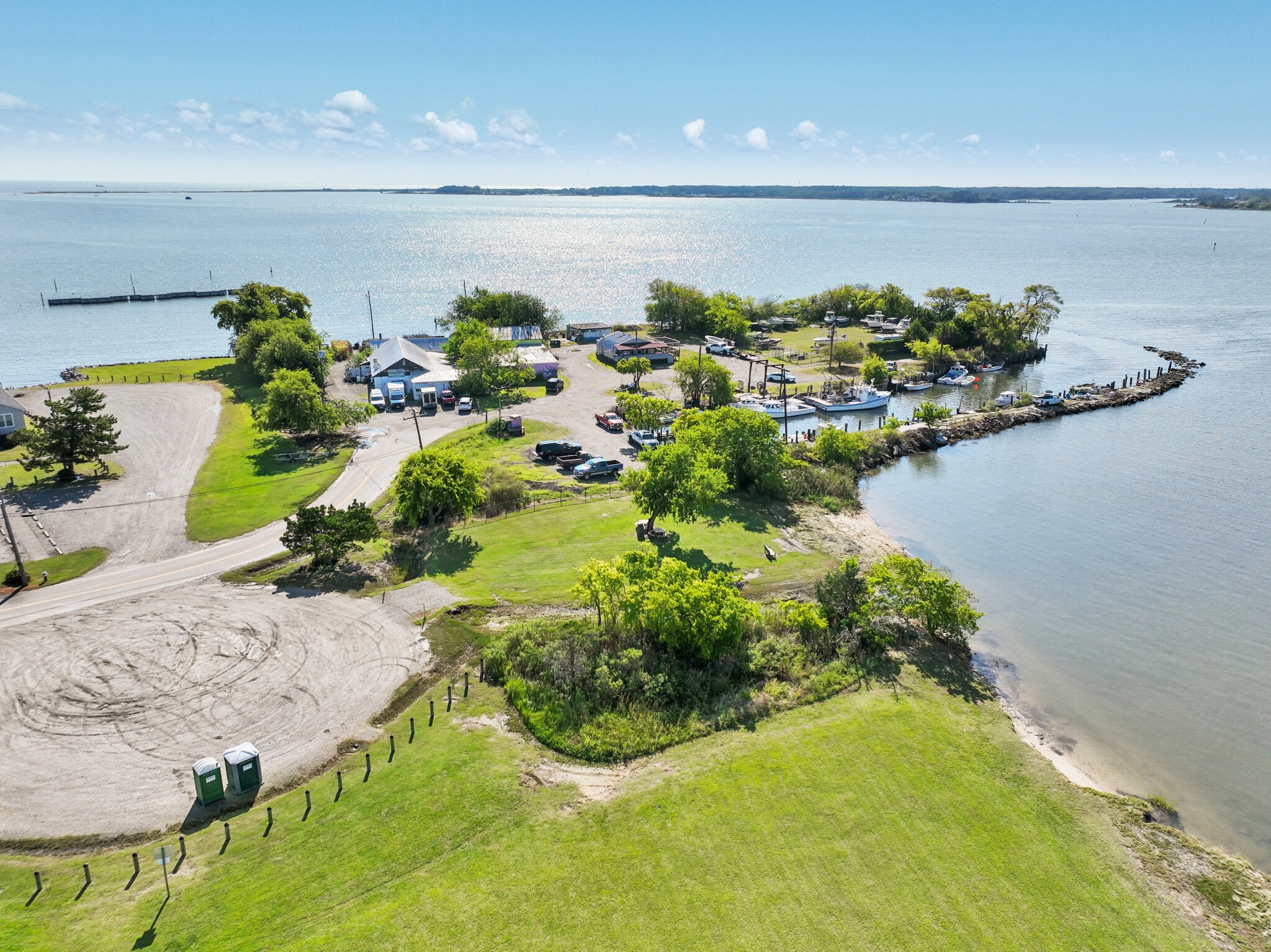 435 Messick Rd, Poquoson, VA à vendre Photo du bâtiment- Image 1 de 7