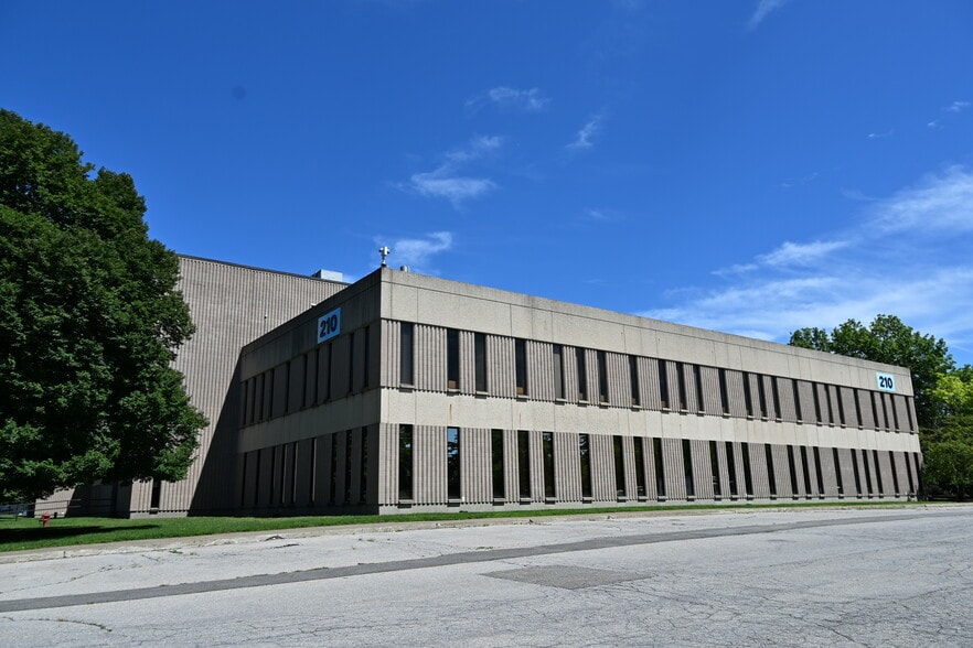 2070 Route 52, Hopewell Junction, NY for lease - Building Photo - Image 3 of 5