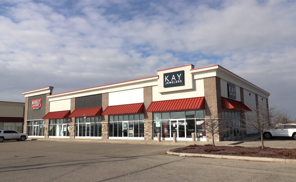 4445-4459 E Blue Grass Rd, Mount Pleasant, MI à louer - Photo du bâtiment - Image 2 de 9