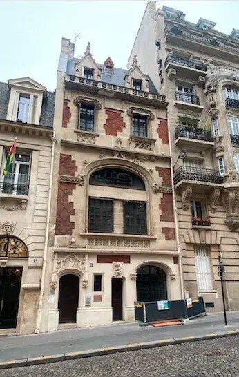 Office in Paris for lease Building Photo- Image 1 of 11