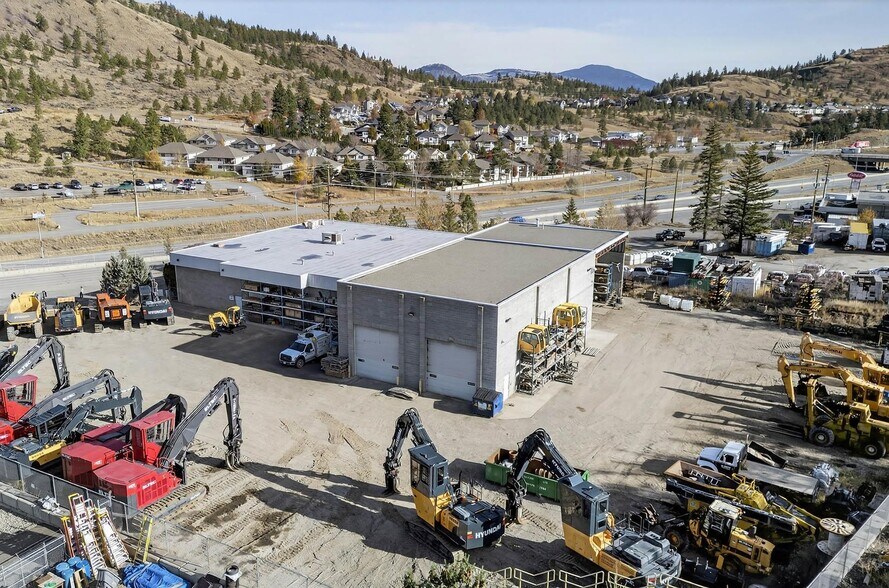 2015 Trans Canada Hwy W, Kamloops, BC à louer - Photo du bâtiment - Image 3 de 8