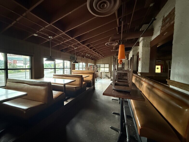 6676 S Parker Rd, Aurora, CO à vendre - Photo intérieure - Image 2 de 17