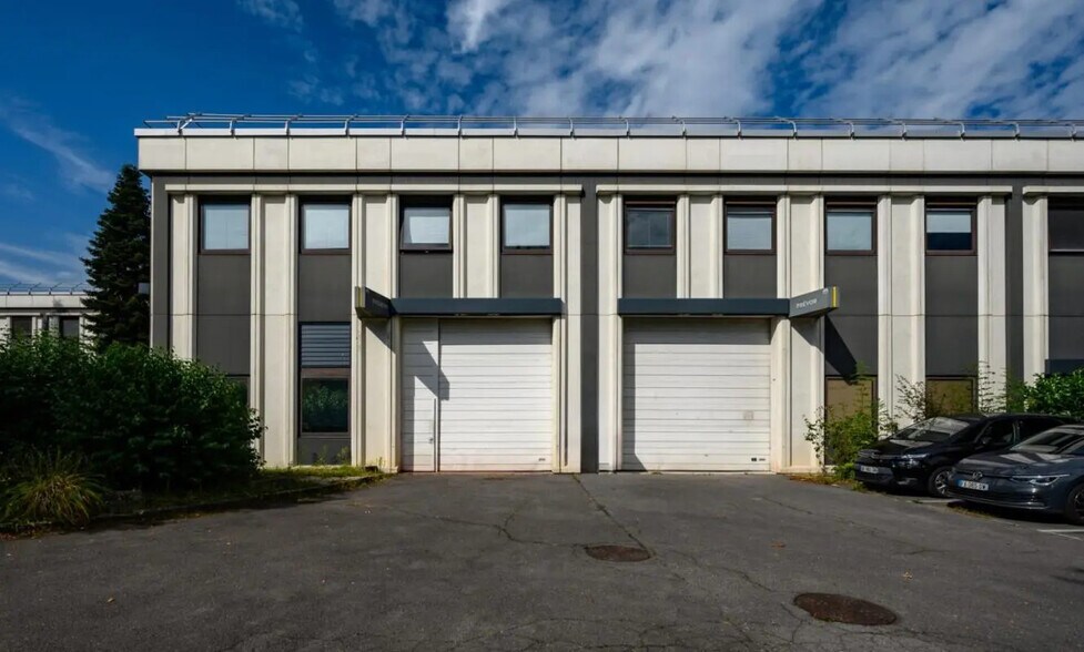 21/23 Rue Du Petit Albi, Cergy à louer - Photo du bâtiment - Image 2 de 57