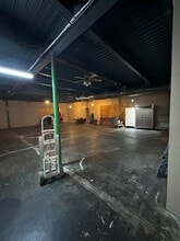 5225 NE Chouteau Tfwy, Kansas City, MO for lease Building Photo- Image 2 of 4