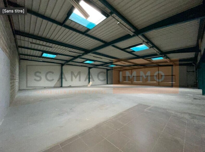 Flex in Tremblay-en-France for lease - Interior Photo - Image 3 of 29