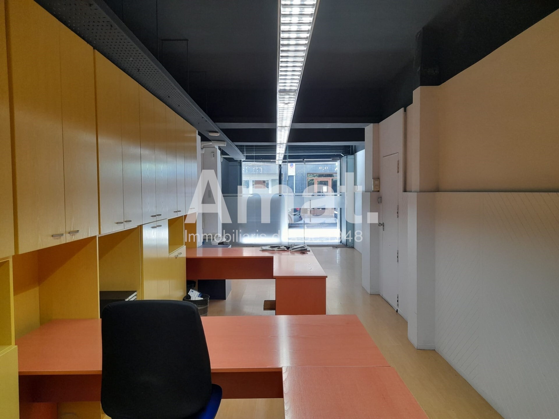 Commerce de détail dans Esplugues de Llobregat, Barcelona à louer Photo intérieure- Image 1 de 3