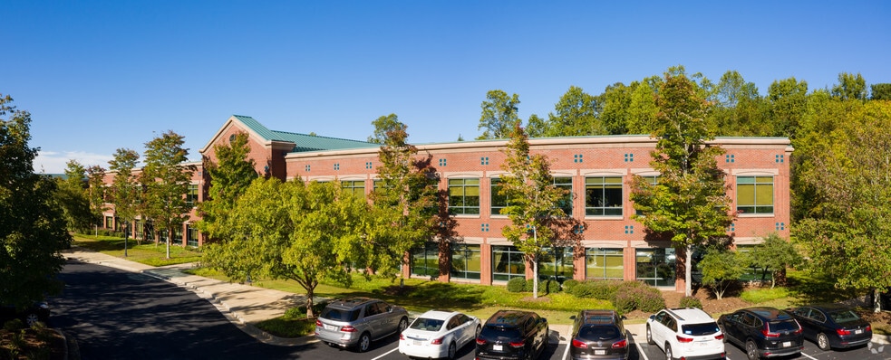 11340 Lakefield Dr, Duluth, GA à louer - Photo du bâtiment - Image 2 de 19