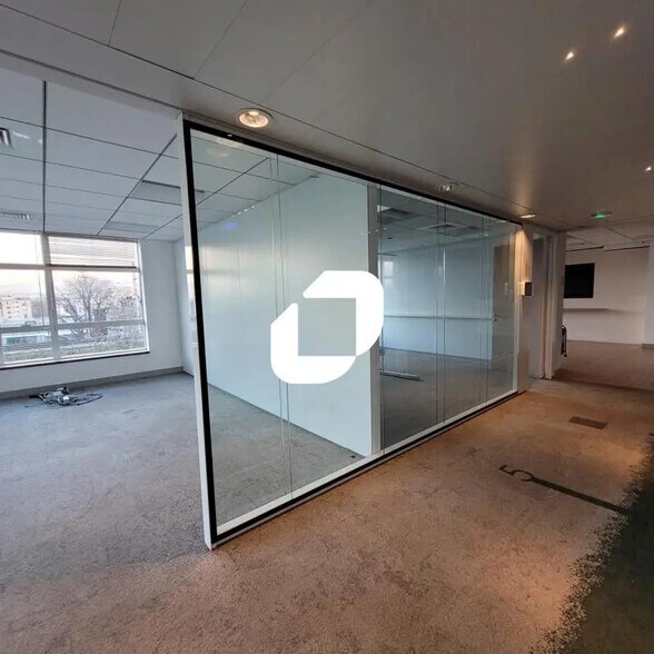 Bureau dans Issy-les-Moulineaux à louer - Photo intérieure - Image 3 de 10