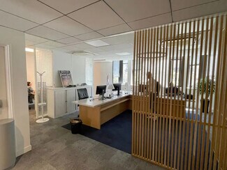 Plus de détails pour Bureau à vendre