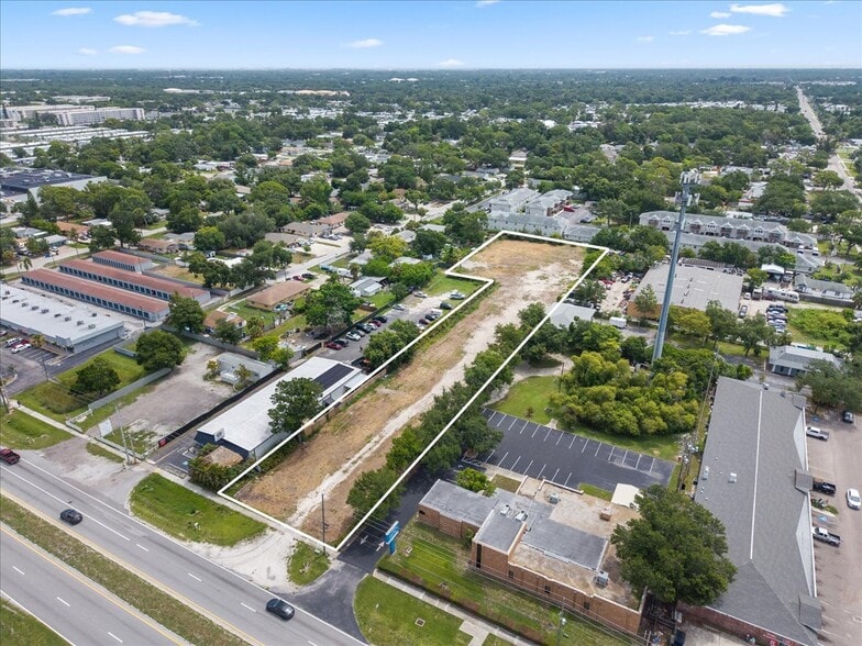4685 Park St N, Saint Petersburg, FL for sale - Building Photo - Image 2 of 6